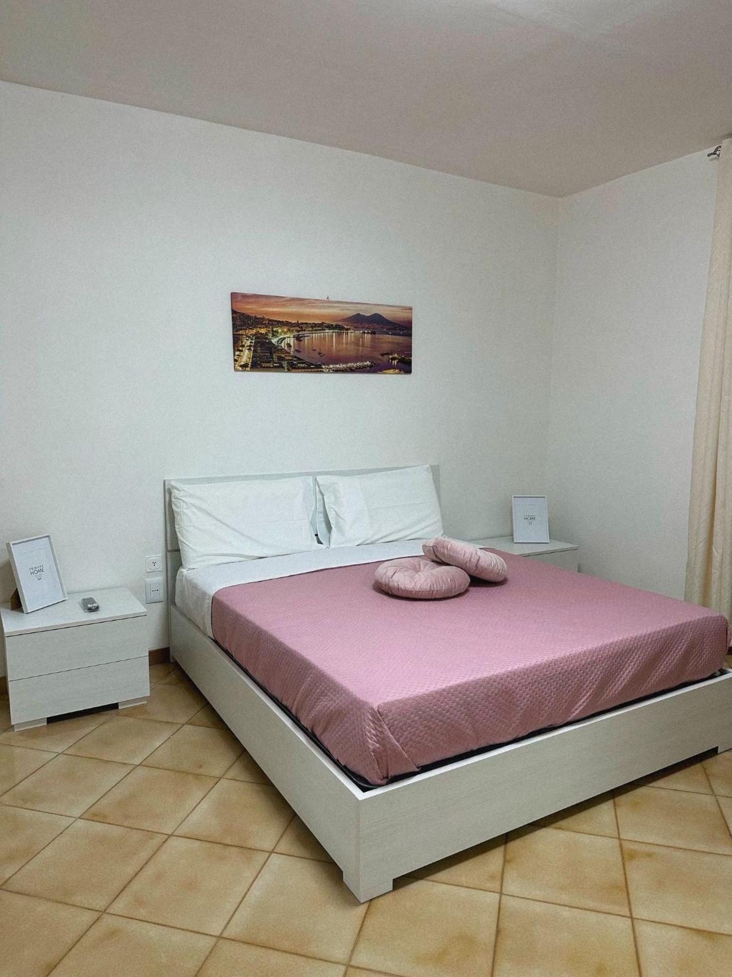 Sasha House Naples